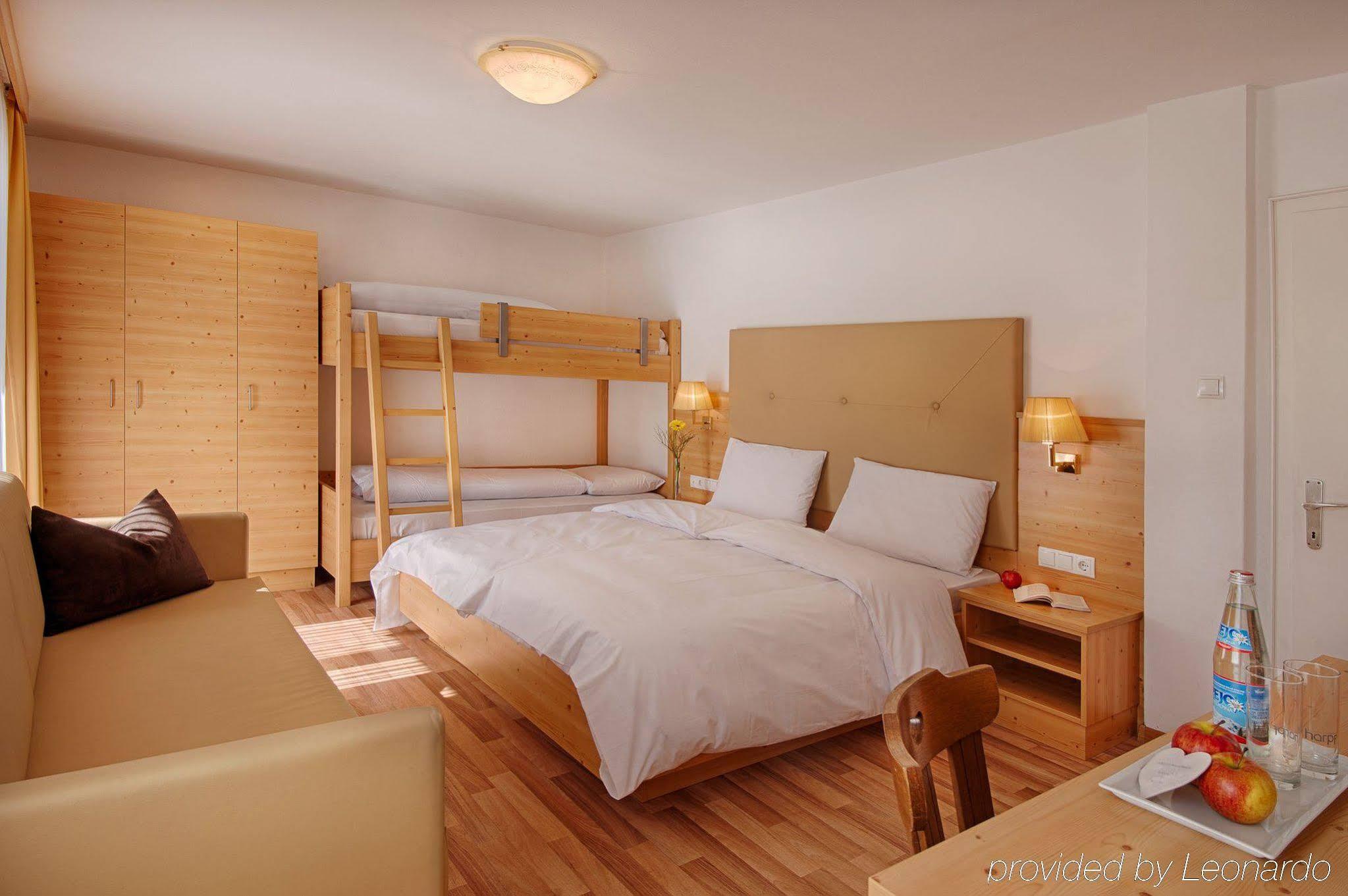 Posthotel Lutago Εξωτερικό φωτογραφία
